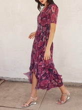 Load image into Gallery viewer, Tiered Maxi - Navy/Magenta
