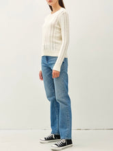 Load image into Gallery viewer, Classic Cable Sweater - Ivory
