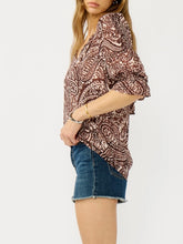 Load image into Gallery viewer, Paisley Blouse - Brown/Cream
