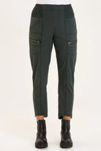 Load image into Gallery viewer, Acker Slim Pant - Ivy Green
