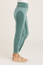 Load image into Gallery viewer, High Rise Penny Legging - Folktale
