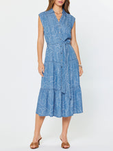 Load image into Gallery viewer, Floral Chambray Midi - Blue
