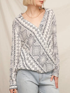 Bandana Print Long Sleeve Top - White/Navy