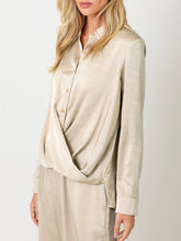 Load image into Gallery viewer, Satin Twist Top - Sand
