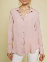 Load image into Gallery viewer, Light Satin Shirt - Rose
