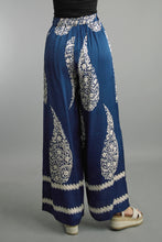 Load image into Gallery viewer, Print Palazzo Pants - Navy
