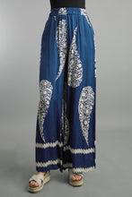 Load image into Gallery viewer, Print Palazzo Pants - Navy
