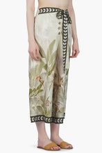 Load image into Gallery viewer, Tropical Print Pants - Green
