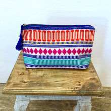 Load image into Gallery viewer, Make-Up Pouch - 6 Patterns
