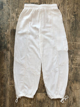 Load image into Gallery viewer, Gauze Balloon Pant - White FINAL SALE
