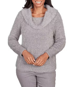 Marilyn Collar Eyelash Sweater - Grey