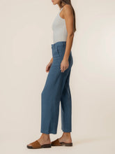 Load image into Gallery viewer, Topaz Linen Pant - Coastal Blue

