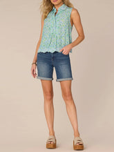 Load image into Gallery viewer, Floral Embroidered Scalloped Tank - CHBM
