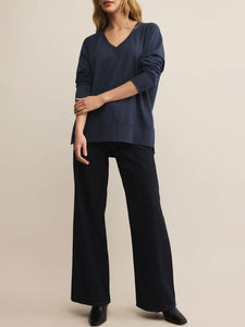 V-Neck Weekender - Blue Sapphire