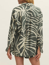Load image into Gallery viewer, Palm Button Up - Tea Leaf
