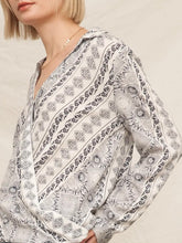 Load image into Gallery viewer, Bandana Print Long Sleeve Top - White/Navy
