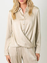 Load image into Gallery viewer, Satin Twist Top - Sand
