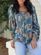 Load image into Gallery viewer, Lace Detail Blouse - Green
