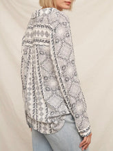 Load image into Gallery viewer, Bandana Print Long Sleeve Top - White/Navy
