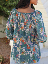 Load image into Gallery viewer, Lace Detail Blouse - Green
