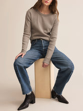 Load image into Gallery viewer, Arlet Mini Thermal Top - Smoked Heather
