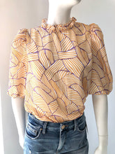 Load image into Gallery viewer, Stripe Pattern Top - Mustard
