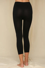 Load image into Gallery viewer, Cropped Legging - Black
